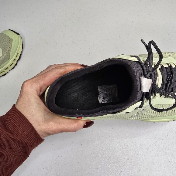 On Rnning On Cloud Cloudultra Women's Trail Running Shoes 8.5 Vine Meadow - Picture 10 of 11